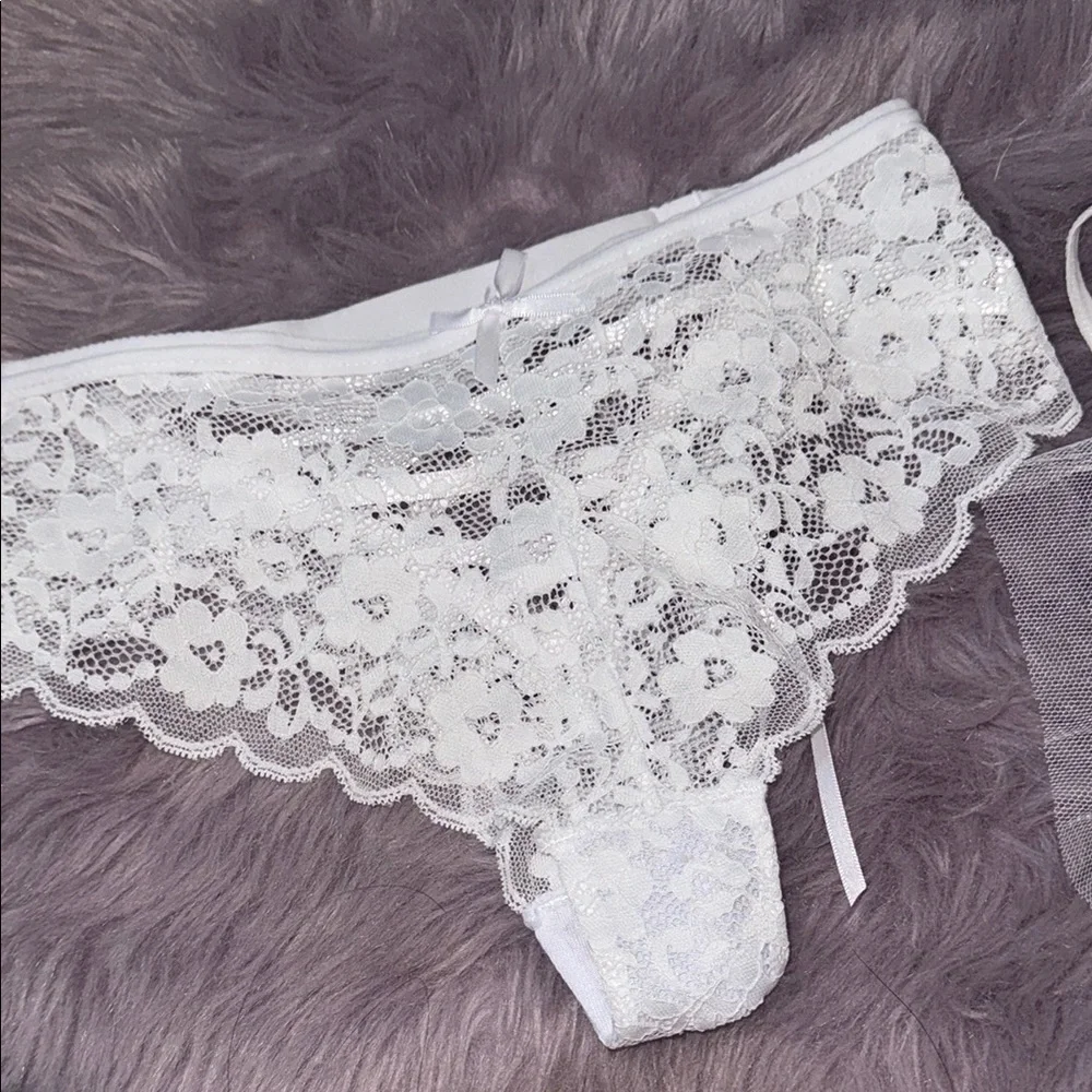 2pc Elegant White Lace Lingerie